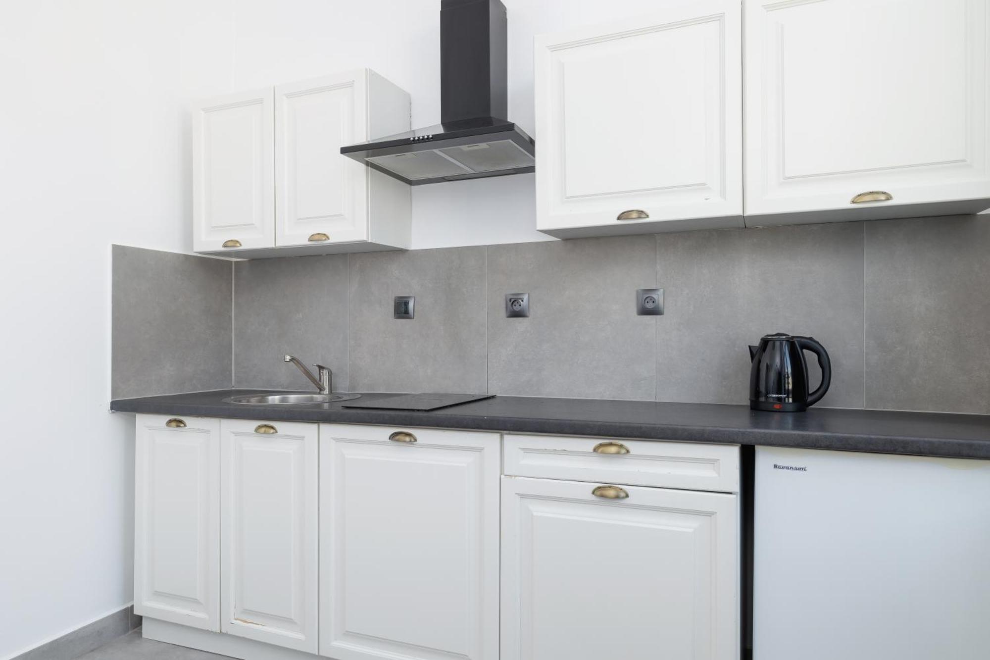 1-Bedroom Apartment - 65 Dluga Street Красков Екстериор снимка