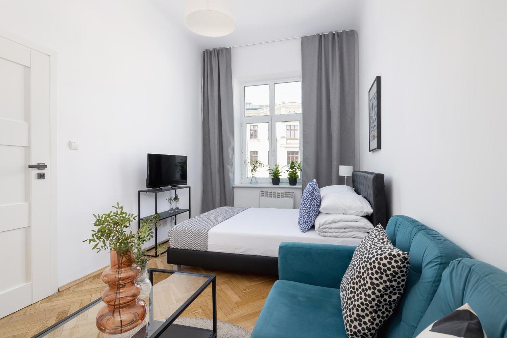 1-Bedroom Apartment - 65 Dluga Street Красков Екстериор снимка