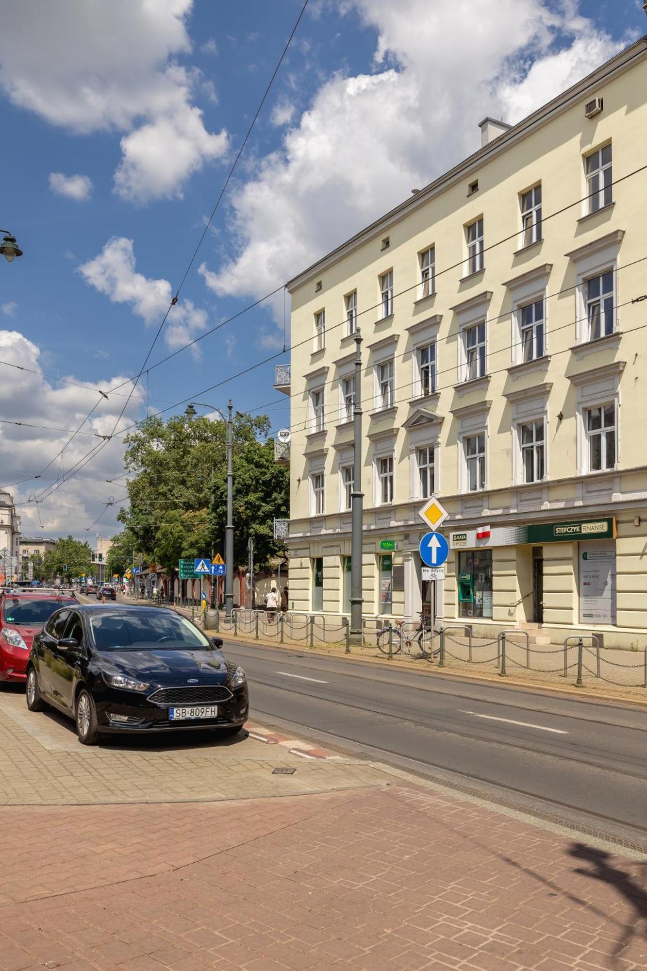 1-Bedroom Apartment - 65 Dluga Street Красков Екстериор снимка